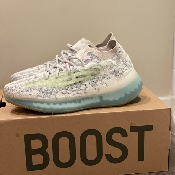 Yeezy Boost 380 Alien Blue - Picture 6 of 9